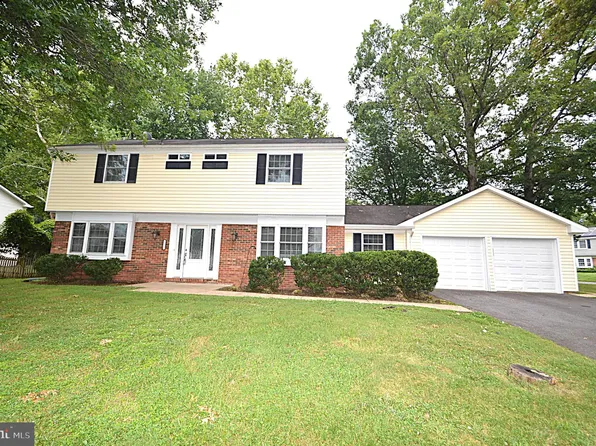 13145 Melville Ln, Fairfax, VA 22033