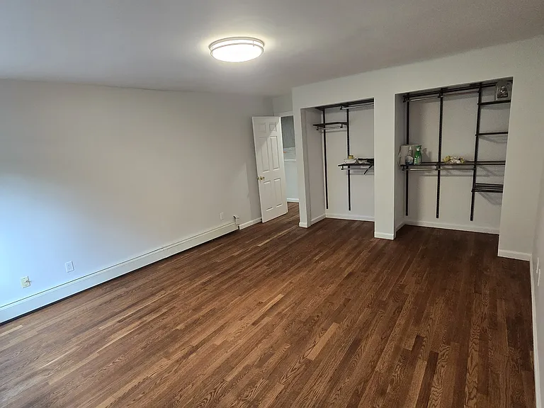 1465 E Putnam Ave #331 — Photo 11