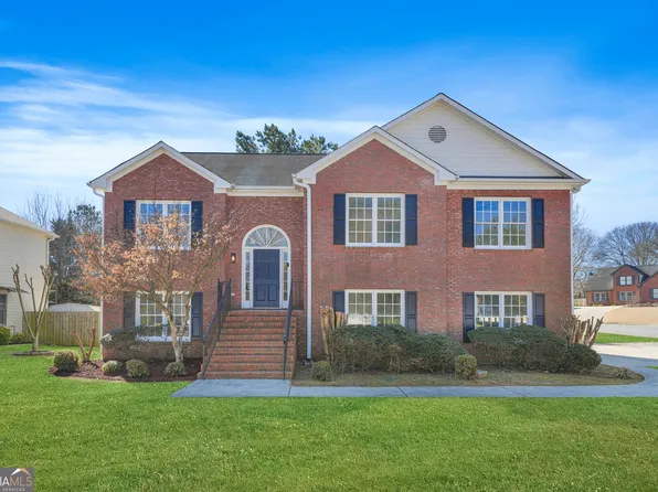 439 Wind Walk Cir, Lawrenceville, GA 30044