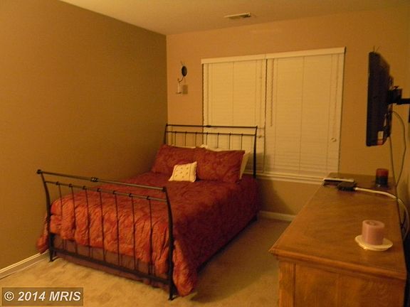 3rd image of 5353 Gunston Hall Dr