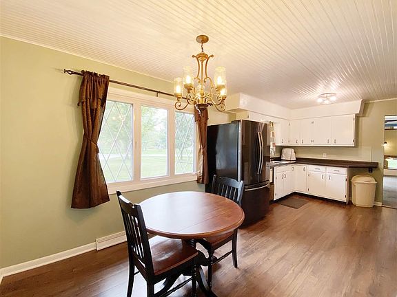 2nd image of N6119 Schraven Cir