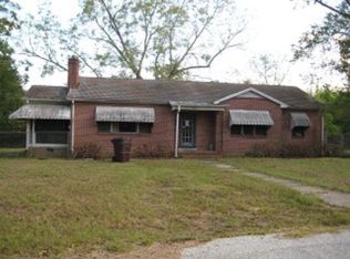 2001 Bowen St, Tuskegee Institute, AL 36088