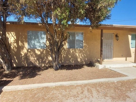 2nd image of 825 Parkview Dr #4