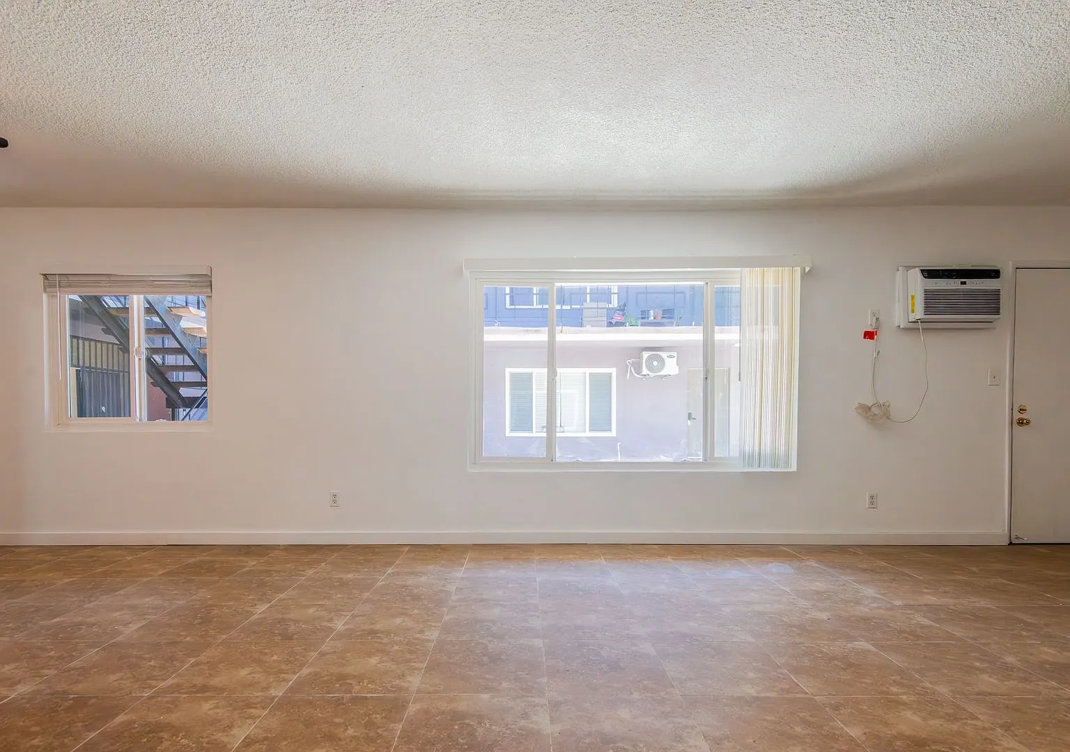 Vanowen Street Residences — Photo 4