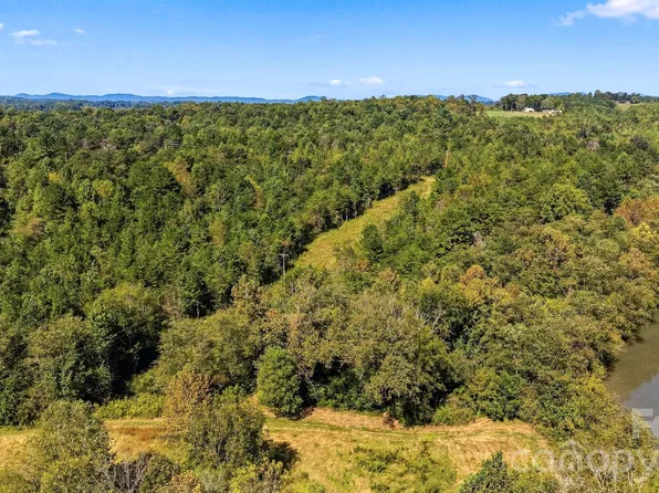 711 Pine Cove Rd, Taylorsville, NC 28681