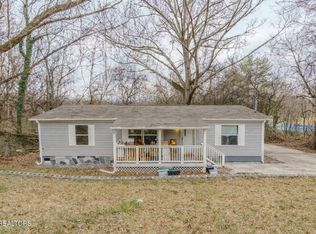 3954 Skyline Dr, Knoxville, TN 37914