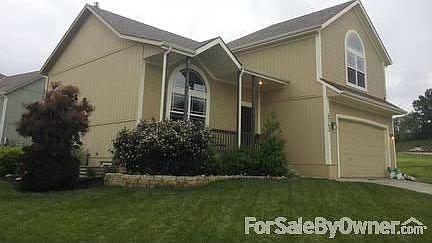 Corner Lot with custom landscaping
						:
						Faces North