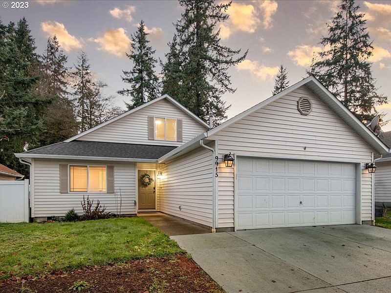 1st image of 9915 NE 65th St