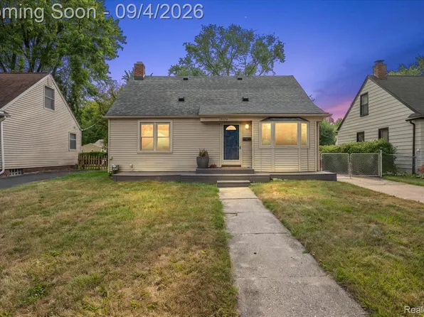 28494 Everett St, Southfield, MI 48076