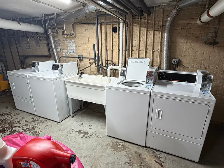 541 W Brompton Ave #3N — Photo 32