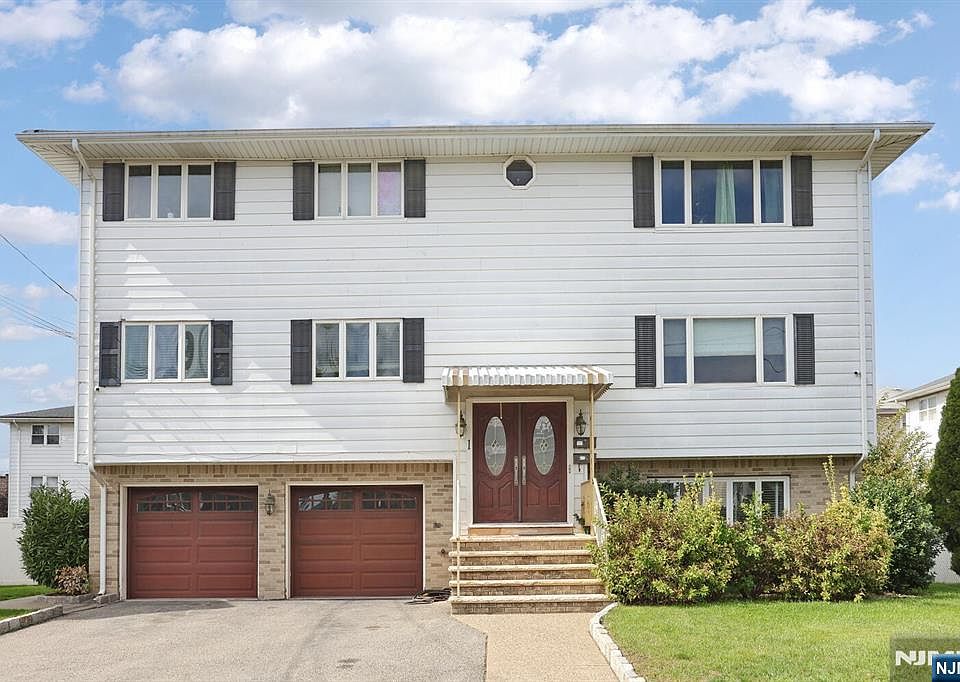 1st image of 1 Rossi Ct