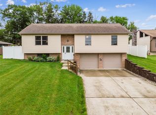 389 Prospect Cir, Lower Burrell, PA 15068