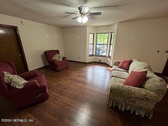 5th image of 4197 COTTON Lane