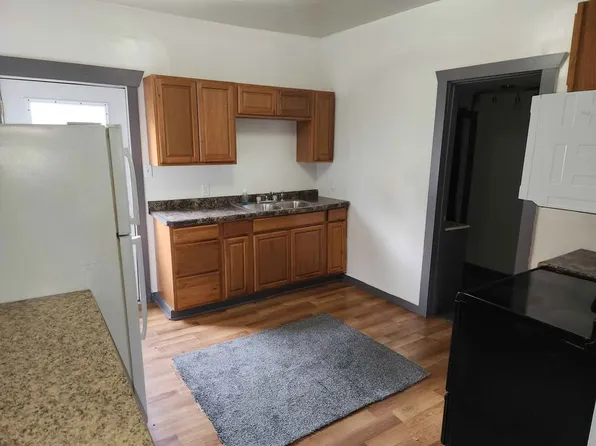 1111 University Ave, Grand Forks, ND 58203