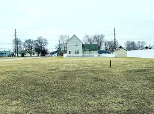 301 Hartland Dr, Bellevue, OH 44811