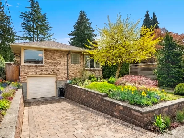 6516 44th Avenue NE, Seattle, WA 98115