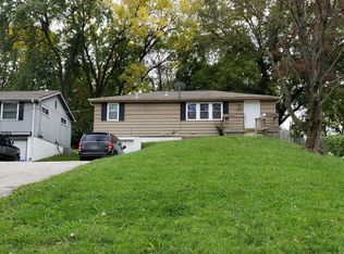 3011 NE 39th St, Kansas City, MO 64117