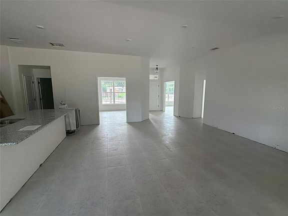 5th image of 16832 SE 23RD AVENUE