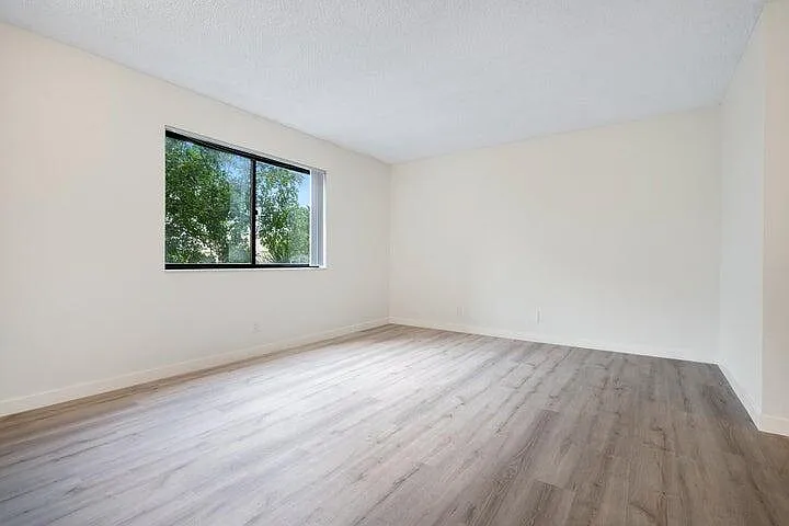 7770 Tahiti Ln #405 — Photo 13