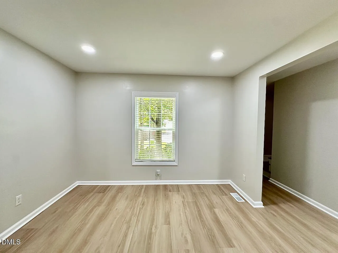 2 bed, 2.5 bath, 1225 sqft, $1,725 — Photo 3
