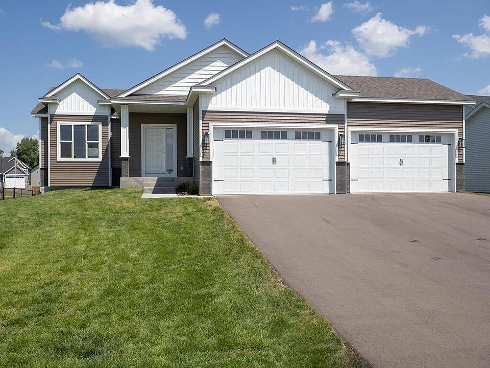 1st image of 889 193rd Ln NE