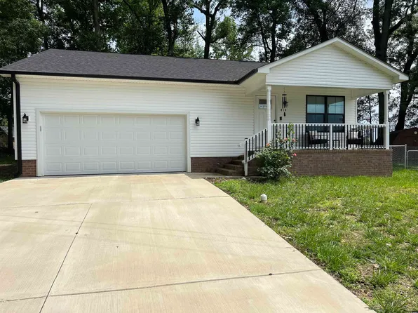 414 Panola Dr, Martin, TN 38237