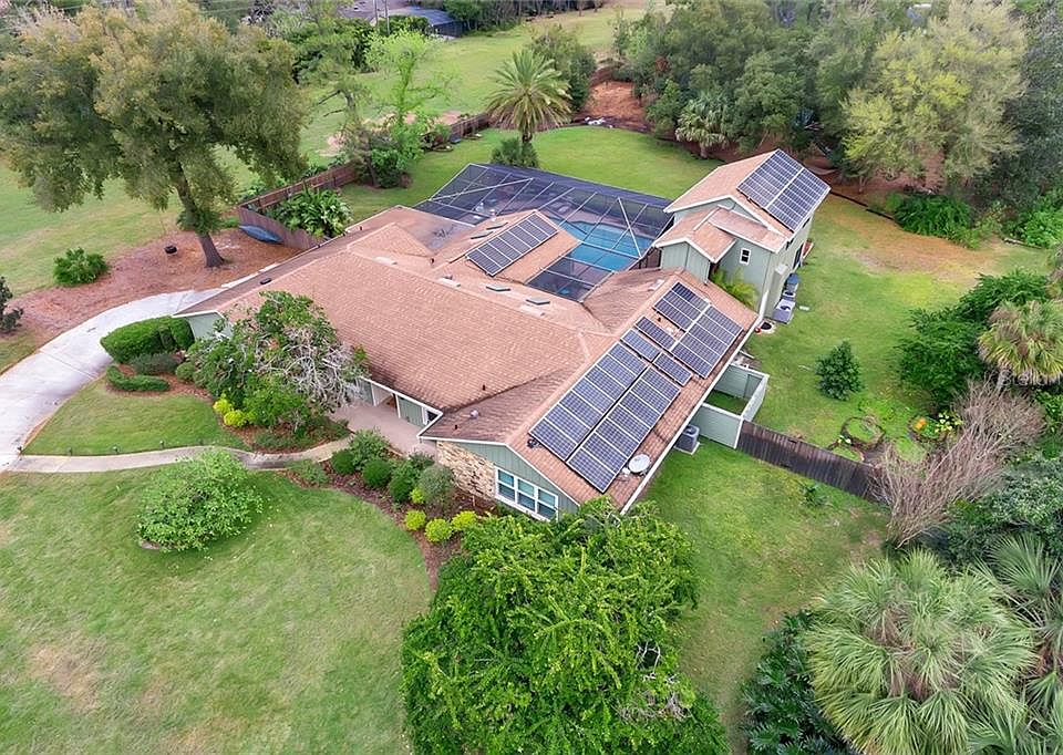 1st image of 212 Green Lake Cir