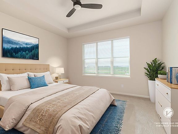 3rd image of 706 Cozy Farm Rd