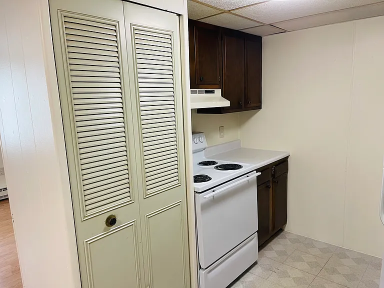 42 Maple Ave #2 — Photo 5