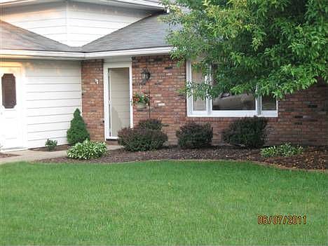 2nd image of 16759 Aspen Cir