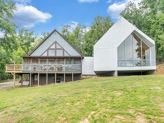 2nd image of 722 Foley Ridge Rd