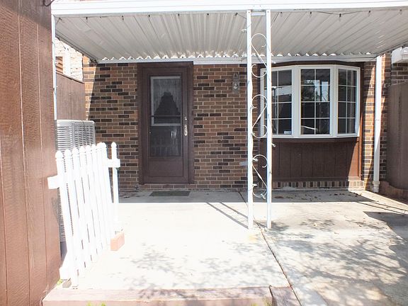 3rd image of 464 Clairbrook Ave #Ja-2
