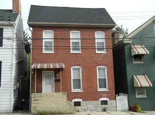 422 S Main St, Chambersburg, PA 17201