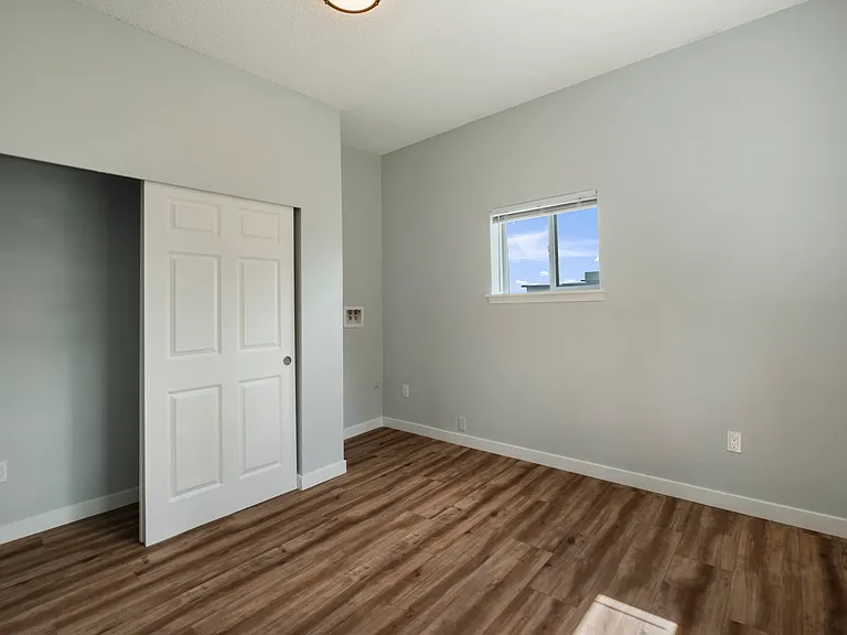 1601 S G St — Photo 2