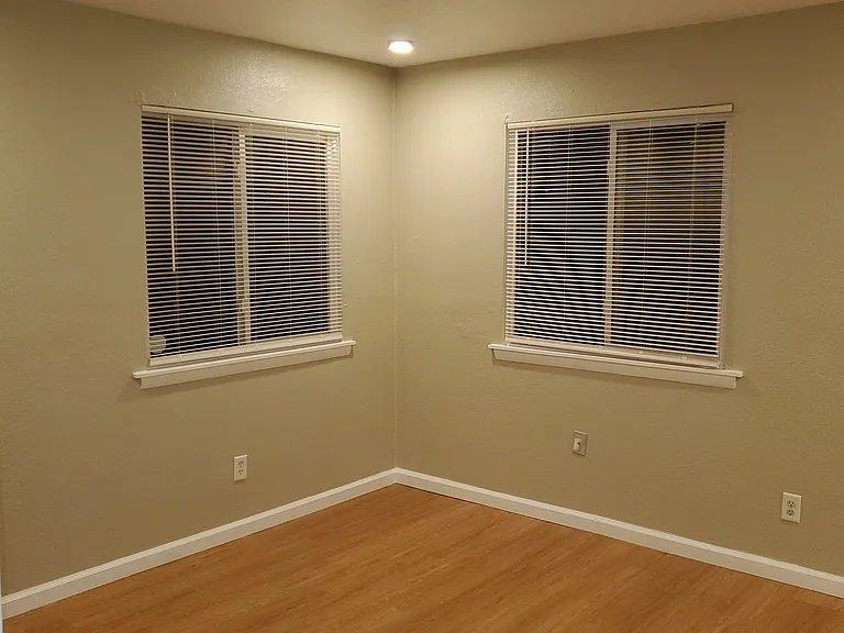 1804 N Streamline Dr — Photo 13