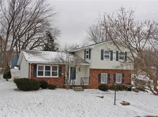 2046 Berkshire Ln, Erie, PA