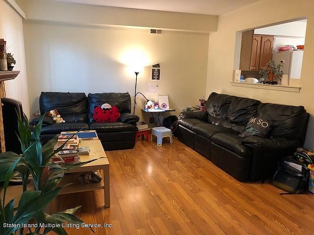 1st image of 27 Seaside Ln