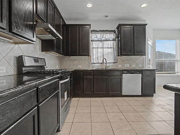 2nd image of 22814 Jetty Manor Ln