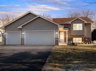 14199 Eagle St NW, Andover, MN 55304