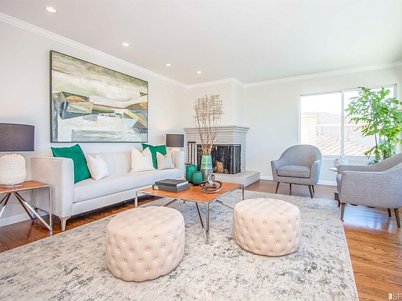 3rd image of 127 Maywood Dr