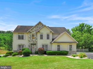 2999 Legacy Ln, York, PA 17402