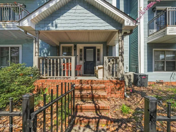 1608 Queen Anne Way, Knoxville, TN 37916