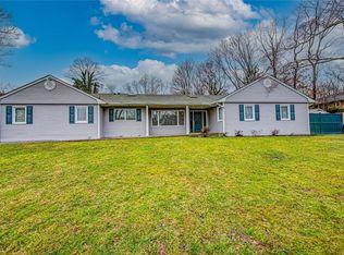 14 Talisman Dr, Dix Hills, NY 11746