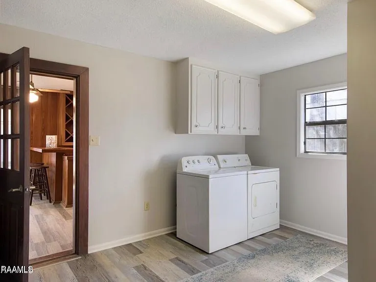 2227 George Dr — Photo 15