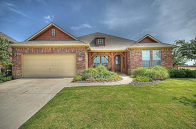 1st image of 1300 Candler Dr