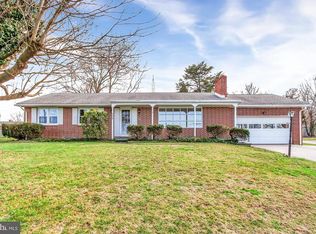 208 E Main St, Fawn Grove, PA 17321