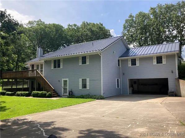 11021 Wildwood Dr, Versailles, MO 65084