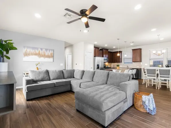 121 Guemal Rd, Buda, TX 78610