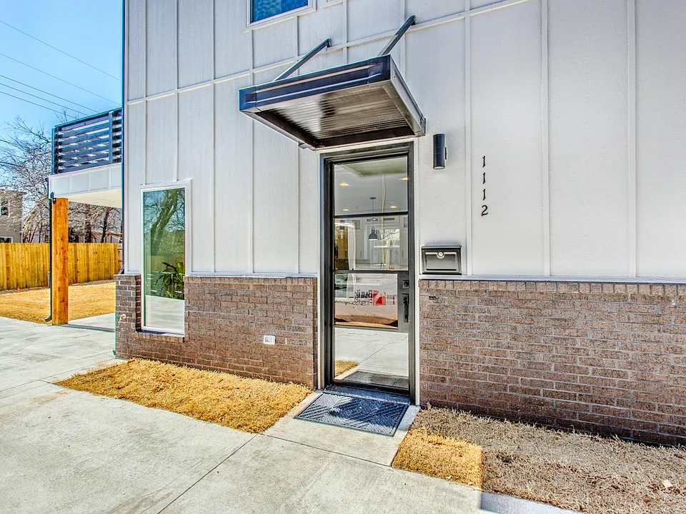 1112 NW 79th St