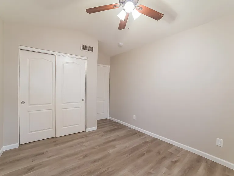 15345 W Lea Ln — Photo 12